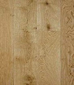 Ch�ne massif tr�s belle qualit�.